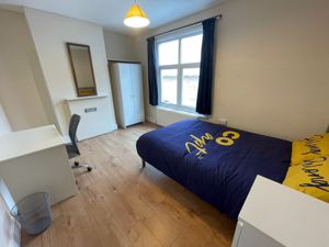 Photo 9- click for photo gallery